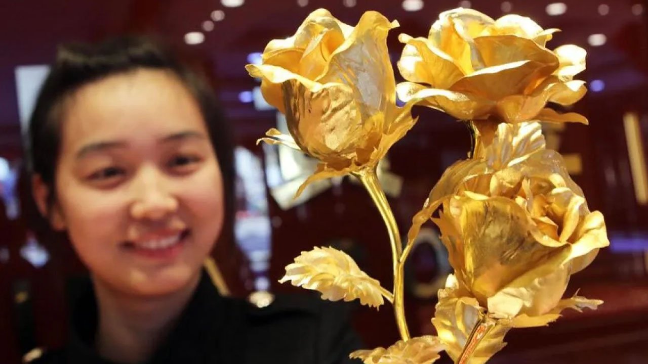 Lonjakan Harga Picu “Demam Emas” Selama Pekan Emas di China